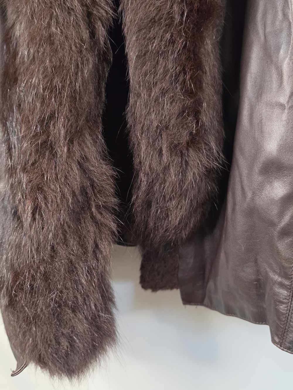 Roxciticus Vintage Brown Leather Fox Fur Trim Coat Large Jacket Hong Kong Orgin - Picture 6 of 14